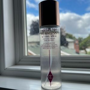 Charlotte Tilbury Airbrush Flawless Setting Spray